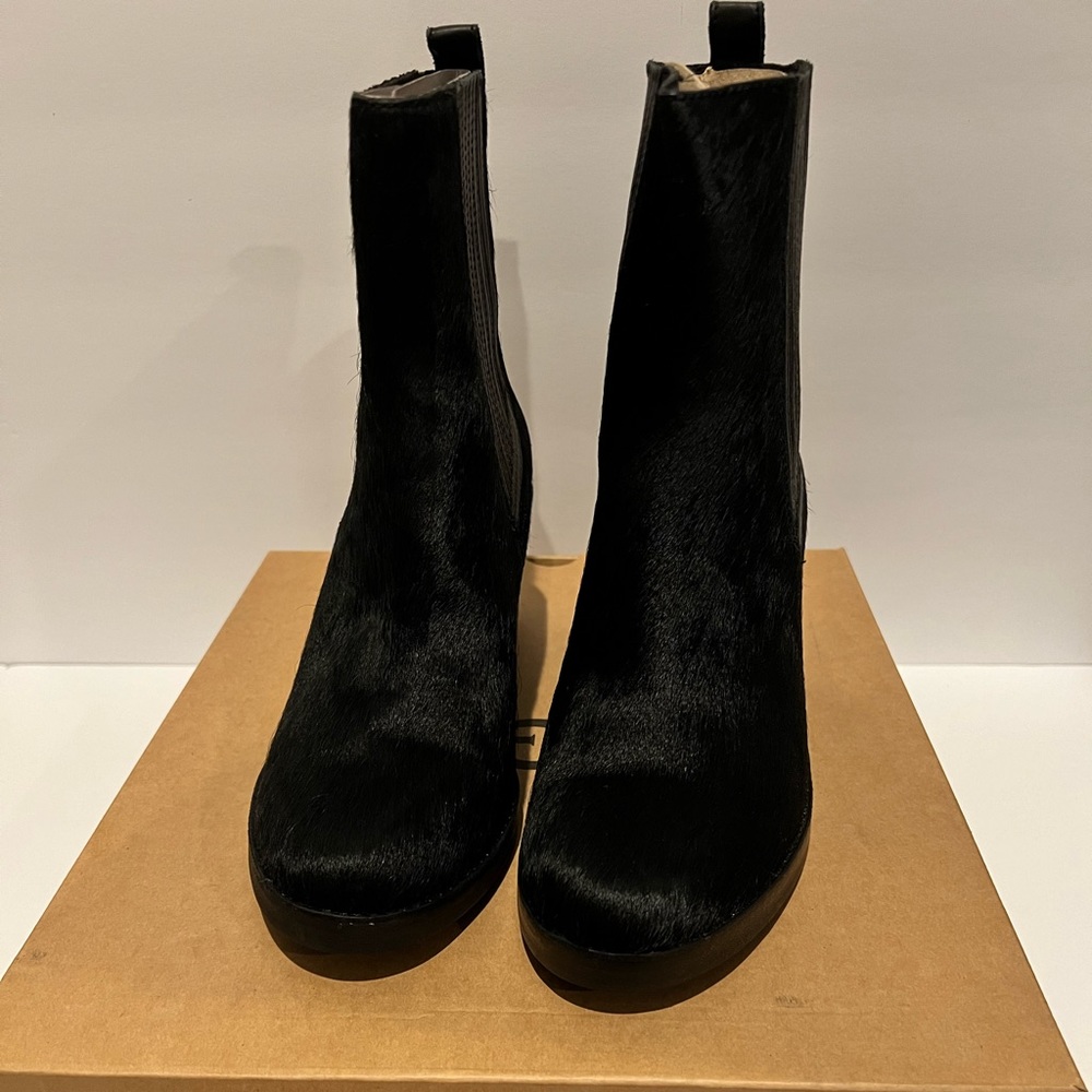 UGG® | Black Camden Exotic Cow Hair Boot Womens size 9
